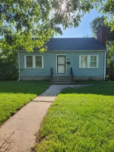 Main picture of 1044 Whitcomb St