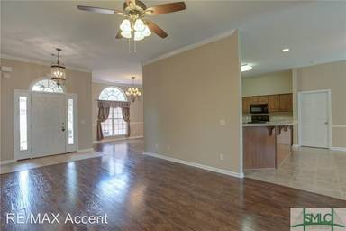 Main picture of 233 Saint Martin Cir