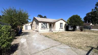 Main picture of 6112 Hermosa St