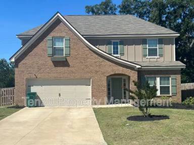 Main picture of 112 White Oak Pl