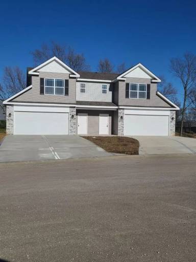 Main picture of 102-28 Ryan Ct