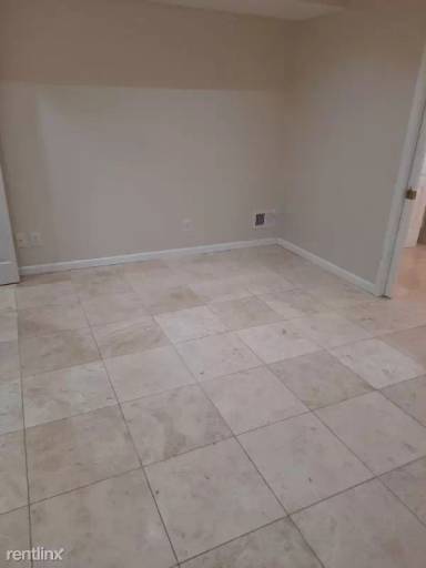 Main picture of 270 Vogel Ave