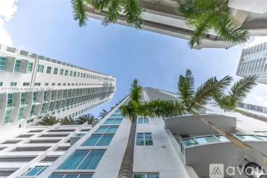 Main picture of Brickell on the River North