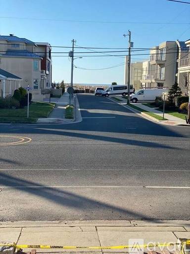 Main picture of 3107 Atlantic Ave