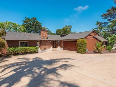 Main picture of 324 Hilltop Dr
