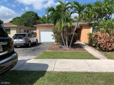 Main picture of 2839 Funston St