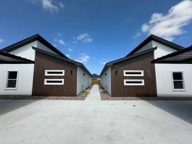 Main picture of 1202 W Platinum Dr