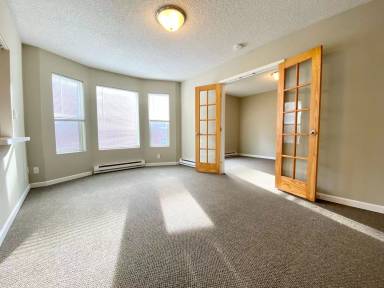 Main picture of 622 1st Ave W