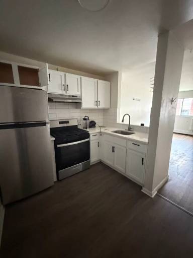 Main picture of 473 Park Ave