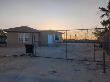 Main picture of 14633 Valentin Dr
