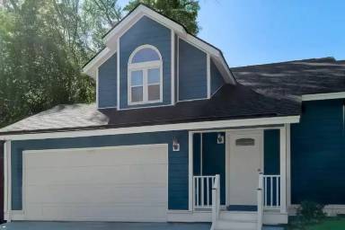 Main picture of 518 Oemler Loop