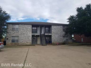 Main picture of 2905 Cantabrian Dr