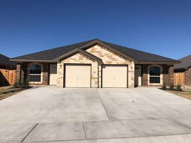 Main picture of 203 Sladecek Dr