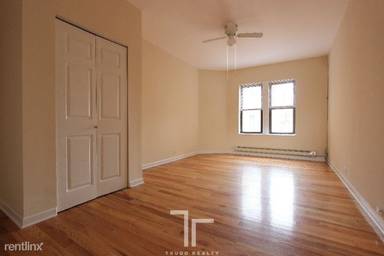 Main picture of 3720 1/2 N Pine Grove Ave