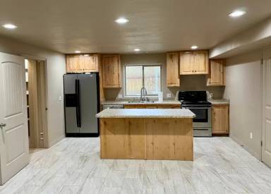 Main picture of 2658 S 8850 W