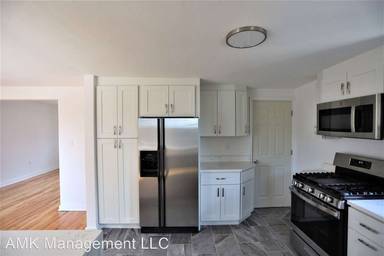Main picture of 4215 Millington Rd