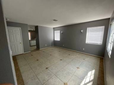 Main picture of 1868 Pearl Hatpin Ct