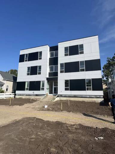 Main picture of 611 Magnolia Ave E