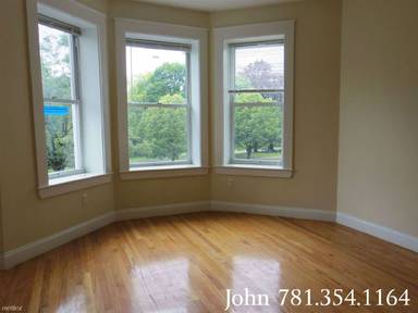 Main picture of 84 Fenway