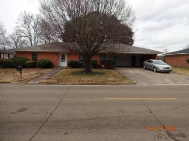 Main picture of 31 Magnolia Dr