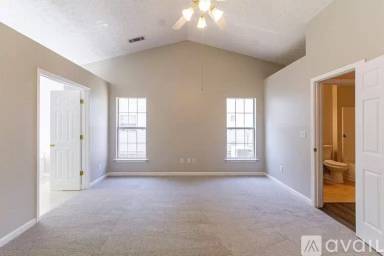 Main picture of 2707 Hillvale Cove Dr
