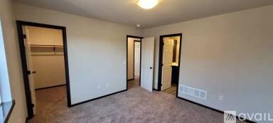 Main picture of 502 Abraham Ct