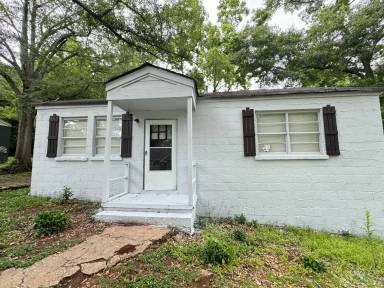 Main picture of 604 S Harlem Cir