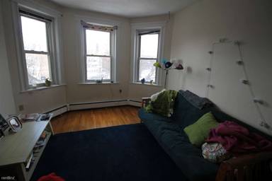 Main picture of 1842 Commonwealth Ave