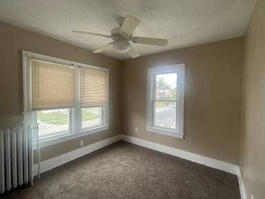 Main picture of 53 Russell Ave