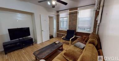 Main picture of 447 Park Dr