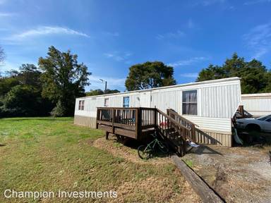 Main picture of 100 Jordan Dr