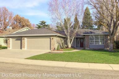 Main picture of 1494 N Ellington Pl