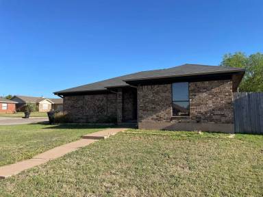 Main picture of 12 Woodcock Cir