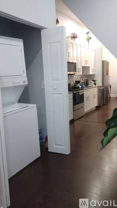 Main picture of 2018 Linden Ave