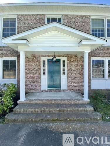 Main picture of 204 San Souci St