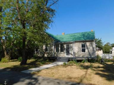Main picture of 1119 3rd Ave E