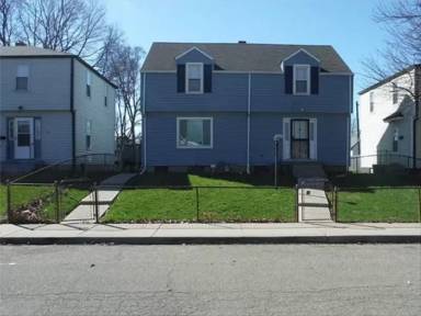 Main picture of 1519 W 28th St