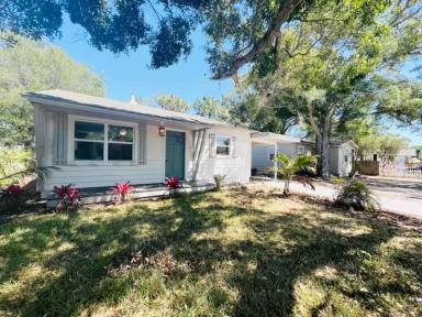 Main picture of 2348 37th St S