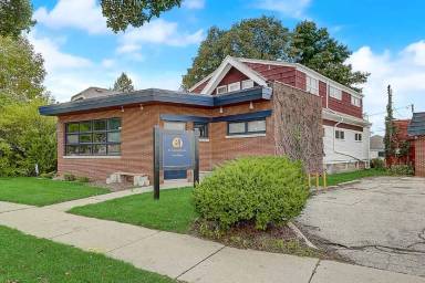 Main picture of 2289 Ludington Ave