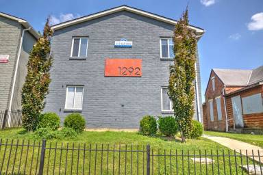 Main picture of 1292 Courtland Ave