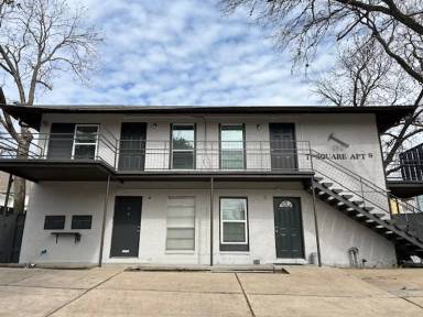 Main picture of 202 E 30th St