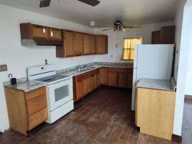 Main picture of 417 Breslin Rd