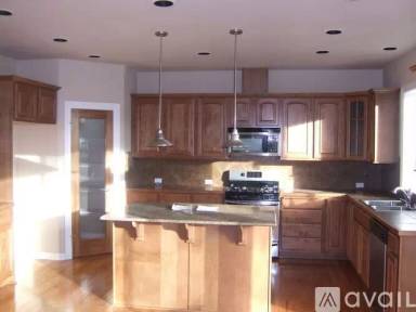 Main picture of 5227 NE 3rd Pl