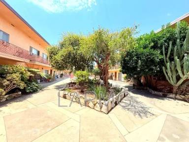 Main picture of 215 S Ramona Ave