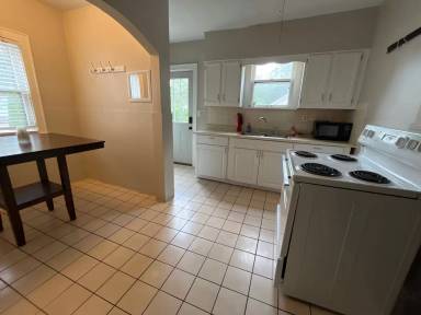 Main picture of 930 Sheridan Ave