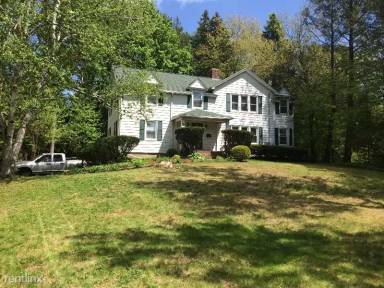 Main picture of 322 Deerfield Rd
