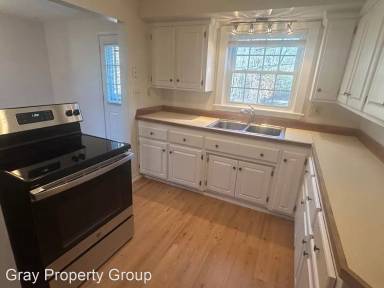 Main picture of 63 Mary Ann Rd