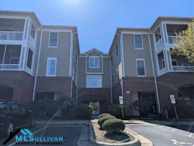 Main picture of 312 Waterford Lake Dr