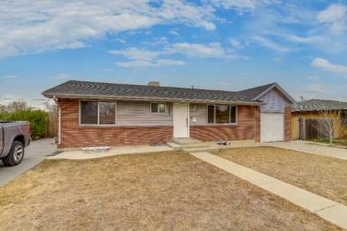 Main picture of 7604 Heather Pl