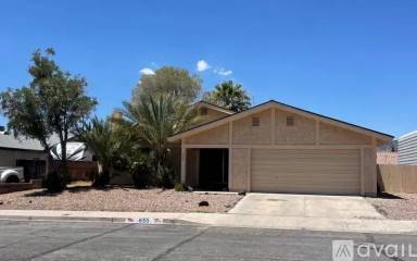 Main picture of 650 Arrayo Way